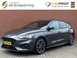 Grijs Gebruikt 2020 Ford Focus ST-Line Hatchback | € 17.750 (Eerlijke prijs)