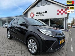 Zwart Gebruikt 2025 Toyota Aygo X SUV | € 22.950