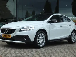 Wit Gebruikt 2019 Volvo V40 CC Stationwagen | € 18.900 (Eerlijke prijs)