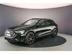 Mythoszwart metallic Gebruikt 2023 Audi Q8 e-tron S-Line SUV | € 64.900 (Iets duurder)