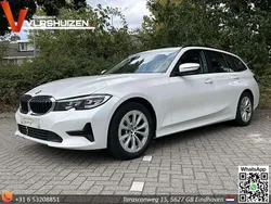 Wit, metallic lak Gebruikt 2020 BMW 316 Basis Stationwagen | € 15.700