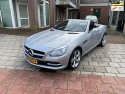 Grijs Gebruikt 2011 Mercedes SLK200 AMG Cabriolet | € 19.945 (Goede deal)