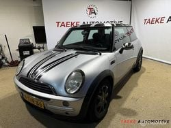 Grijs Gebruikt 2003 Mini ONE Hatchback | € 1.450 (Eerlijke prijs)