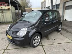 Zwart Gebruikt 2007 Renault Modus MPV | € 2.450 (Eerlijke prijs)