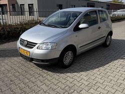 Grijs Gebruikt 2007 VW Fox Trendline Hatchback | € 999 (Goede deal)