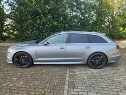 Grijs Gebruikt 2016 Audi A6 S-Line Stationwagen | € 25.500