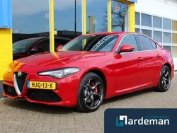Rood Gebruikt 2020 Alfa Romeo Giulia Veloce Sedan | € 34.950 (Goede deal)