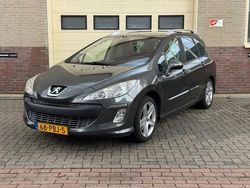 Grijs, metallic lak Gebruikt 2011 Peugeot 308 Signature Sky Stationwagen | € 2.750 (Eerlijke prijs)