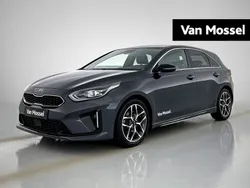 Grijs Gebruikt 2021 Kia Ceed GT-Line Hatchback | € 22.400 (Eerlijke prijs)