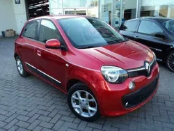 Rood Gebruikt 2015 Renault Twingo Intens Hatchback | € 7.995 (Eerlijke prijs)