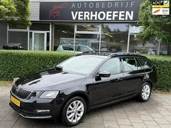 Zwart, metallic lak Gebruikt 2018 Skoda Octavia Business Line Stationwagen | € 12.950 (Goede deal)