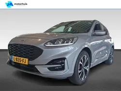 Grijs Gebruikt 2021 Ford Kuga ST-Line SUV | € 21.940 (Eerlijke prijs)
