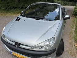 Gebruikt 2003 Peugeot 206 CC Cabriolet | € 1.999 (Eerlijke prijs)