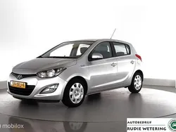 Grijs Gebruikt 2012 Hyundai i20 Hatchback | € 3.950 (Eerlijke prijs)