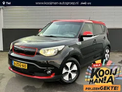 Zwart, metallic lak Gebruikt 2015 Kia Soul EV 2 SUV | € 8.900 (Iets duurder)