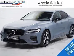 Grijs Gebruikt 2022 Volvo S60 R-Design Sedan | € 37.850 (Duur)