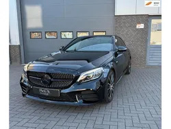 Zwart Gebruikt 2019 Mercedes C300 Premium Plus Sedan | € 36.499 (Eerlijke prijs)
