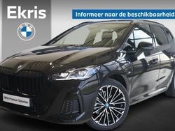 Zwart, metallic lak Gebruikt 2025 BMW 225 Active Tourer M Sport MPV | € 47.900 (Eerlijke prijs)