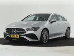 Iridiumzilver metaalkleur (grijs metallic) Gebruikt 2023 Mercedes CLA180 Shooting Brake AMG line Stationwagen | € 35.945 (Duur)