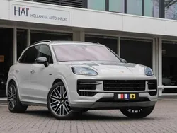 Grijs Gebruikt 2024 Porsche Cayenne Sport SUV | € 127.800 (Iets duurder)