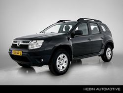 Zwart Gebruikt 2011 Dacia Duster Lauréate SUV | € 8.950 (Duur)