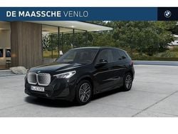 Zwart Nieuw 2025 BMW iX1 M Sport SUV | € 53.053 (Goede deal)