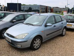 Grijs Gebruikt 2005 Ford Focus Futura Hatchback | € 3.990 (Eerlijke prijs)