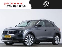 Grijs Gebruikt 2018 VW T-Roc Style SUV | € 23.895 (Eerlijke prijs)