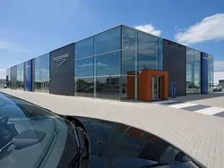 Zwart Gebruikt 2024 Volvo XC40 Plus SUV | € 40.900 (Eerlijke prijs)