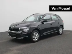 Zwart, metallic lak Nieuw 2024 Skoda Kamiq Selection SUV | € 32.900 (Eerlijke prijs)
