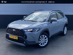Manhattan grey metallic (grijs metallic) Gebruikt 2024 Toyota Corolla Cross Active SUV | € 33.699 (Goede deal)