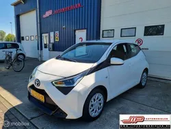 Wit Gebruikt 2019 Toyota Aygo X-play Hatchback | € 8.950 (Goede deal)