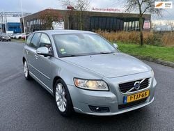 Grijs (metallic) Gebruikt 2011 Volvo V50 Summum Stationwagen | € 2.950 (Goede deal)