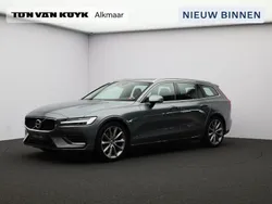 Grijs Gebruikt 2018 Volvo V60 Momentum Stationwagen | € 30.950 (Iets duurder)