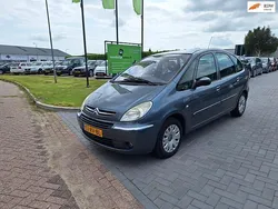 Grijs, metallic lak Gebruikt 2005 Citroën Xsara Picasso Attraction MPV | € 1.799 (Eerlijke prijs)