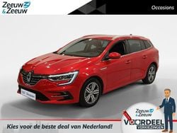 Rood Gebruikt 2023 Renault Megane E-Tech Techno Stationwagen | € 24.895