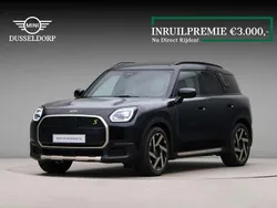 Zwart Nieuw 2025 Mini Countryman Favoured SUV | € 56.490 (Iets duurder)