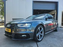 Grijs Gebruikt 2015 Audi A4 Sport Sedan | € 16.500