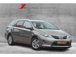 Bruin Gebruikt 2014 Toyota Auris Stationwagen | € 8.950 (Goede deal)