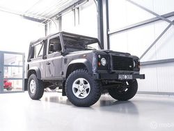 Grijs, metallic lak Gebruikt 2005 Land Rover Defender SUV | € 34.990 (Iets duurder)