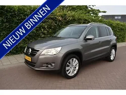 Grijs, metallic lak Gebruikt 2012 VW Tiguan Sport SUV | € 7.480 (Eerlijke prijs)