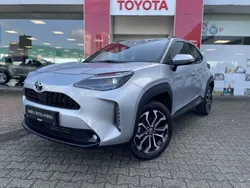 Grijs Gebruikt 2024 Toyota Yaris Cross SUV | € 28.795 (Eerlijke prijs)