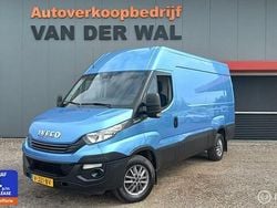 Blauw Gebruikt 2016 Iveco Daily Van | € 19.999 (Duur)