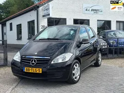 Zwart Gebruikt 2012 Mercedes A160 Business MPV | € 3.999