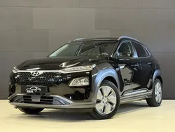 Zwart, metallic lak Gebruikt 2021 Hyundai Kona Comfort SUV | € 19.800 (Goede deal)