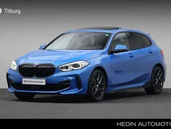 Blauw Gebruikt 2022 BMW 118 Executive Hatchback | € 31.880 (Duur)