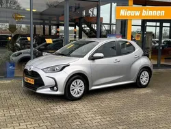 Grijs Gebruikt 2024 Toyota Yaris Active Hatchback | € 22.790 (Eerlijke prijs)