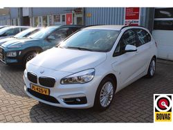 Wit Gebruikt 2017 BMW 225 Active Tourer Executive MPV | € 16.950 (Eerlijke prijs)