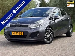 Grijs Gebruikt 2012 Kia Rio Hatchback | € 6.900 (Eerlijke prijs)