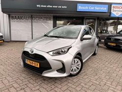 Grijs Gebruikt 2023 Toyota Yaris Hybrid Active Hatchback | € 19.950 (Goede deal)